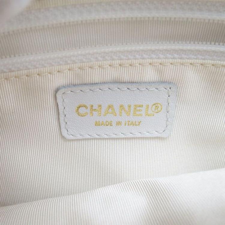 Pre Owned Chanel White Quilted Caviar Leather Petite Timeless Shopper Tote