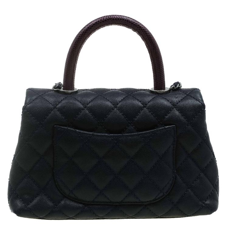 مملوكة مسبقًا Chanel Navy Blue Quilted Caviar Leather Small Lizard Handle Coco Flap Bag