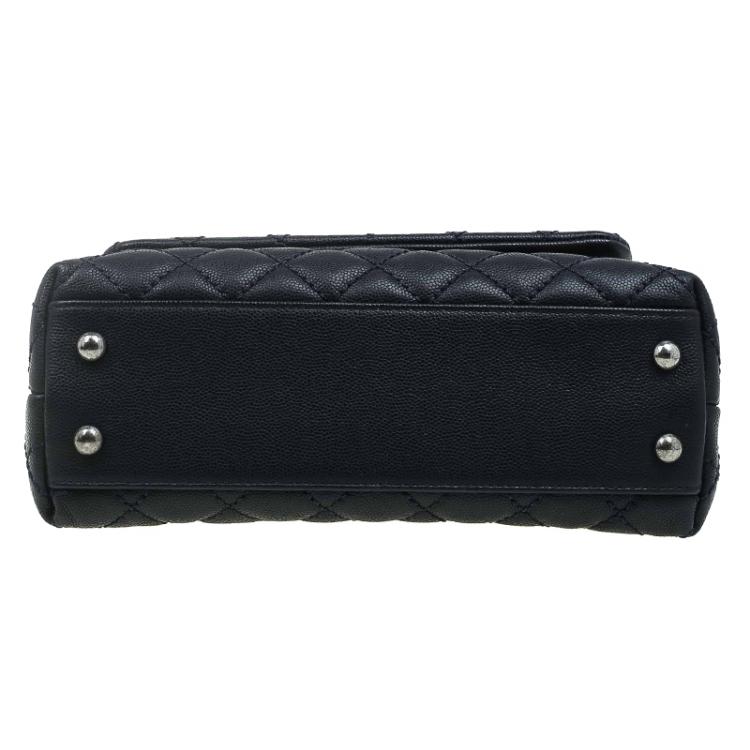 مملوكة مسبقًا Chanel Navy Blue Quilted Caviar Leather Small Lizard Handle Coco Flap Bag