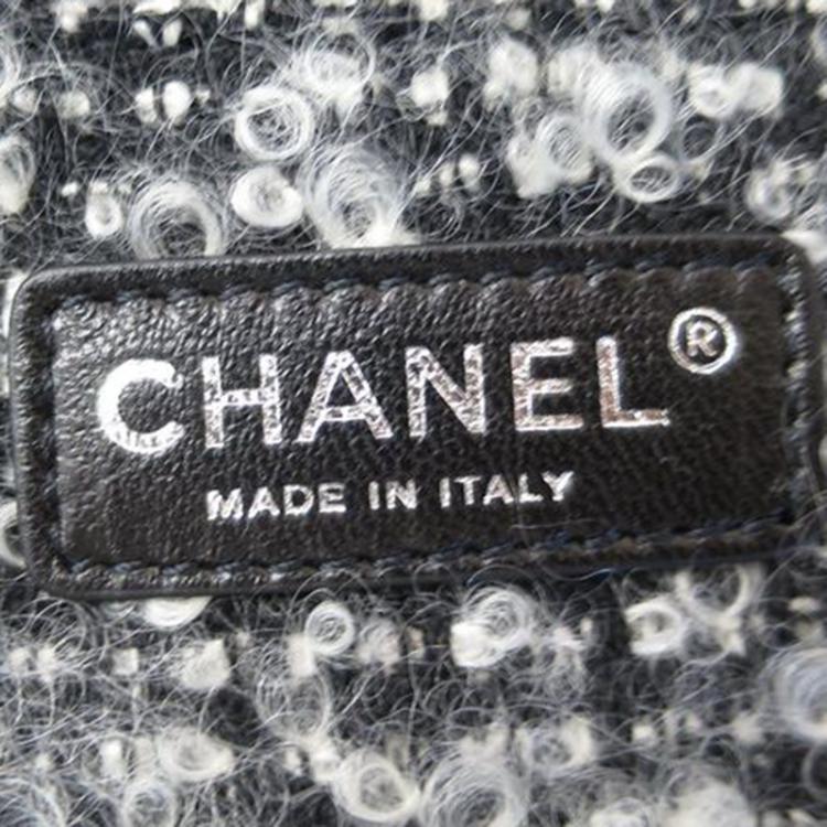 Pre Owned Chanel Grey Quilted Leather/Tweed Shopper Tote