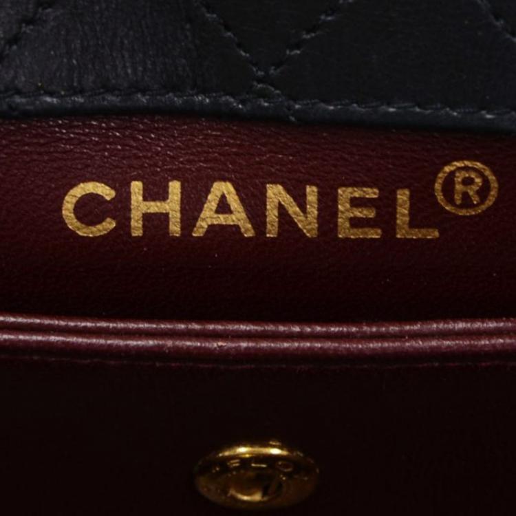 Pre Owned Chanel Black Lambskin Vintage Flap Bag