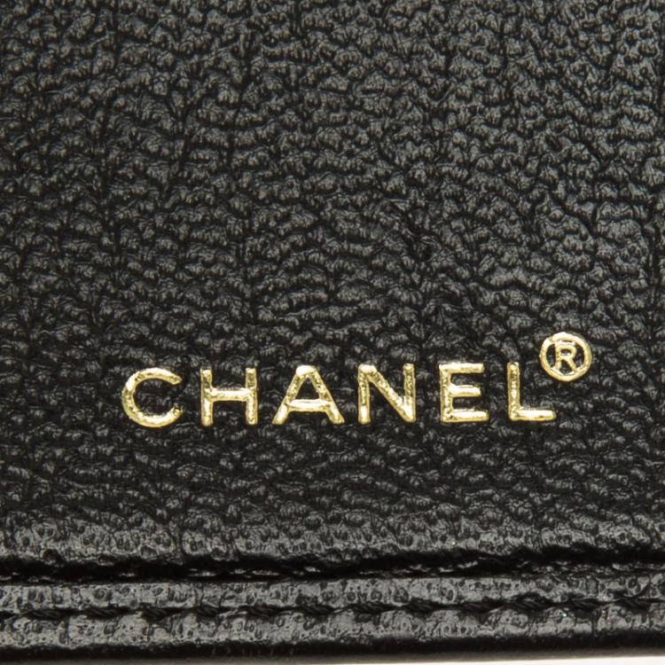 مملوكة مسبقًا Chanel Black Leather CC Bi-Fold L-Yen Wallet
