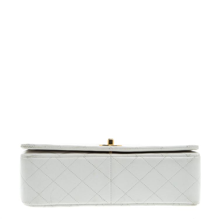 Pre Owned Chanel White Quilted Leather Vintage Full Flap Bag