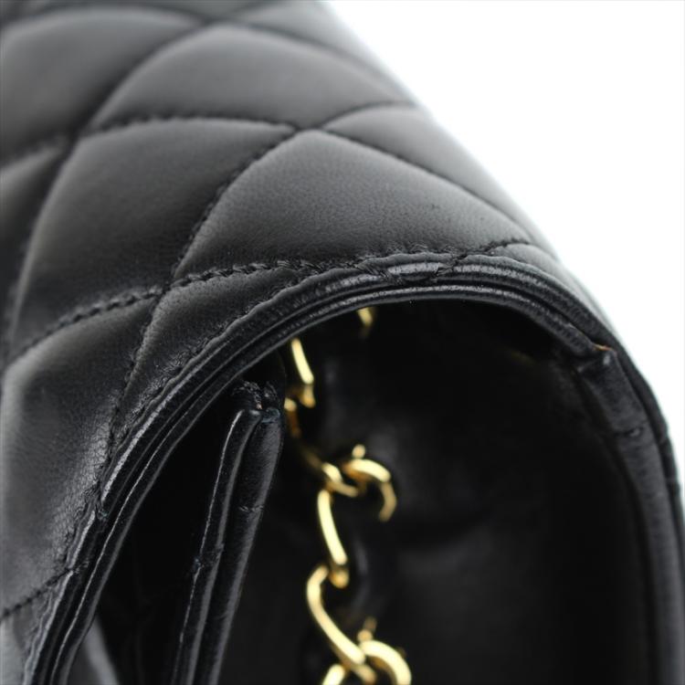 Pre Owned Chanel Black Quilted Lambskin Vintage Classic Flap Bag