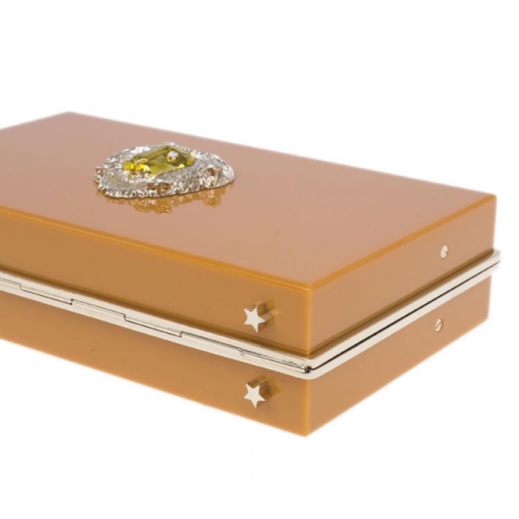 مملوكة مسبقًا Charlotte Olympia Beige Zodiac Pandora Leo Clutch