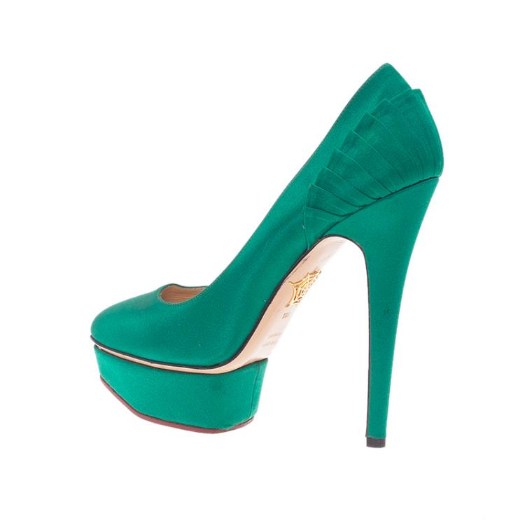 Pre Owned Charlotte Olympia Green Paloma Fan-Pleat Satin Pumps Size 38.5 