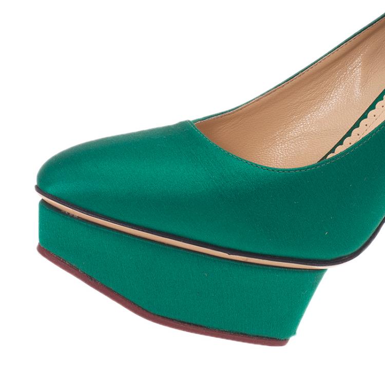 Pre Owned Charlotte Olympia Green Paloma Fan-Pleat Satin Pumps Size 38.5 