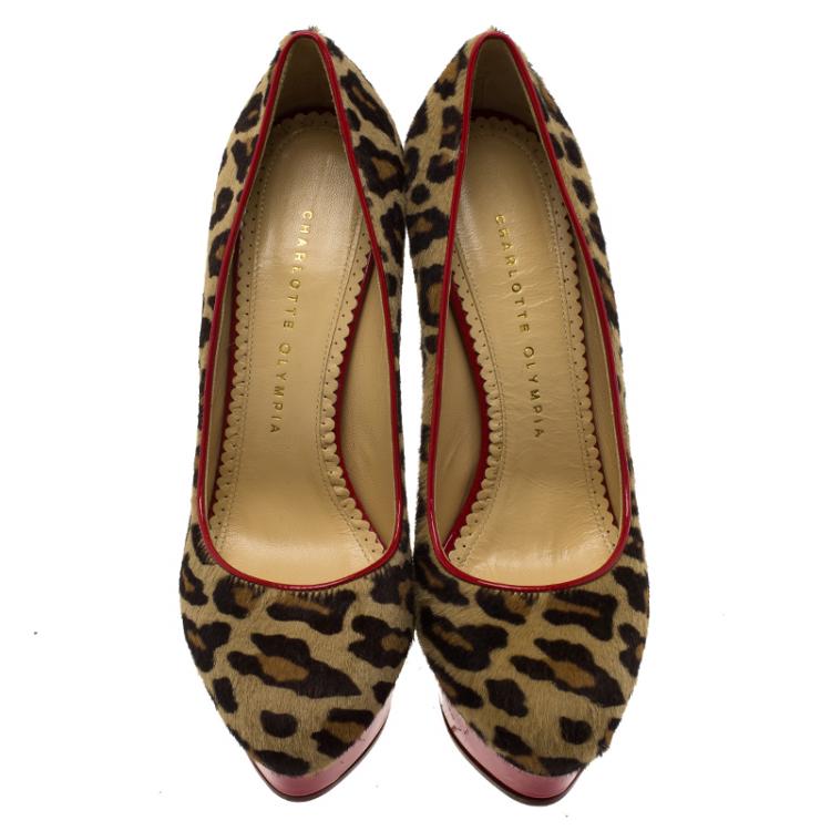 مملوكة مسبقًا Charlotte Olympia Leopard Calf Hair Polly Platform Pumps Size 38.5