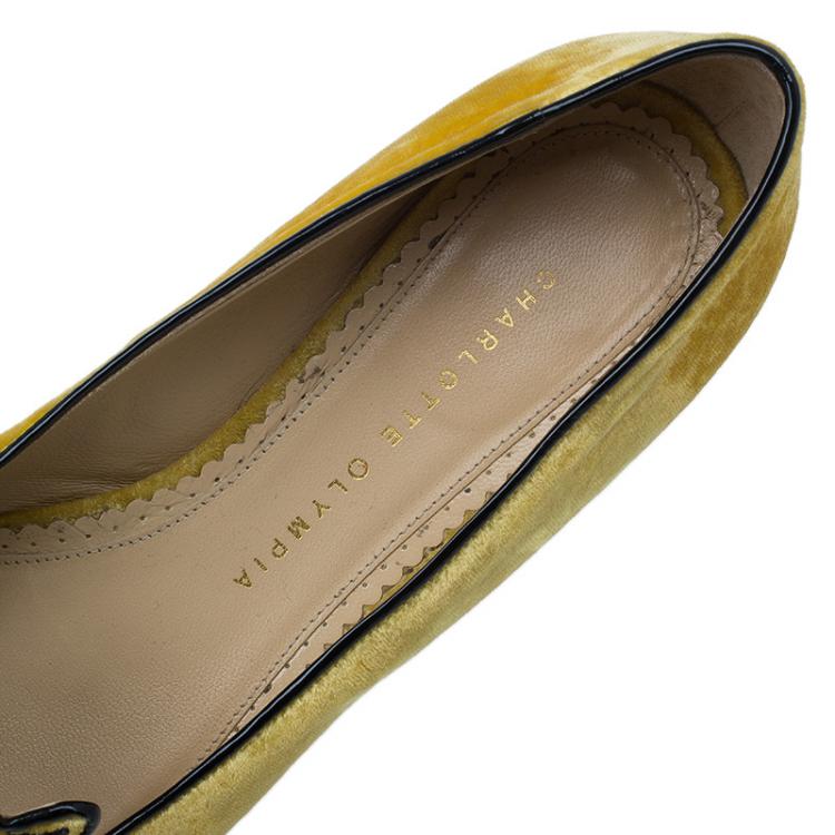 Pre Owned Charlotte Olympia Yellow Kitty Embroidered Velvet Smoking Slippers Size 37.5 