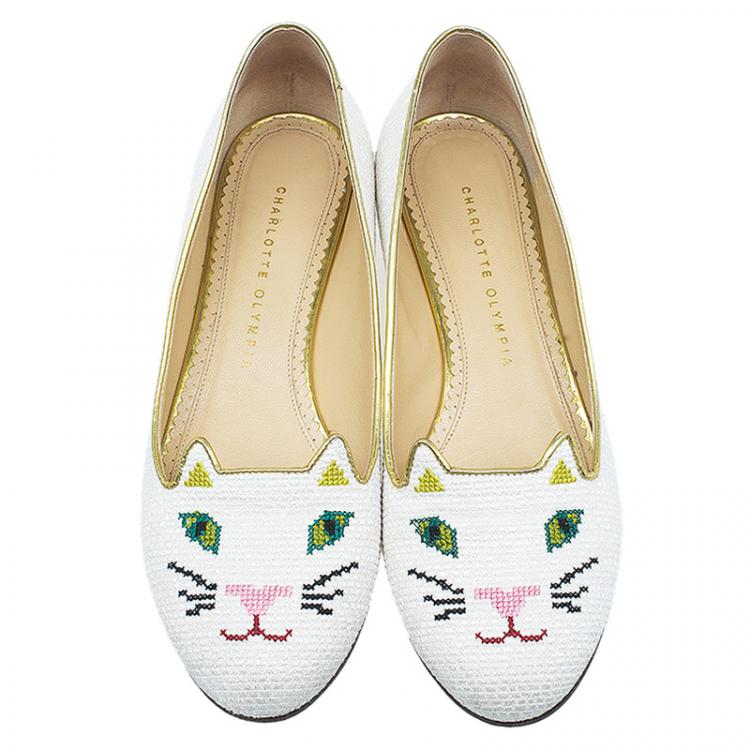 Pre Owned Charlotte Olympia White Raffia Kitty Smoking Slippers Size 39