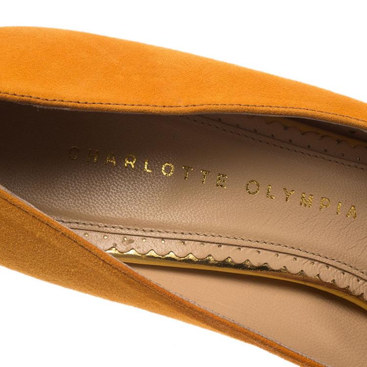 مملوكة مسبقًا Charlotte Olympia Mustard Yellow Suede Dolly Floral Embellished Platform Pumps Size 39