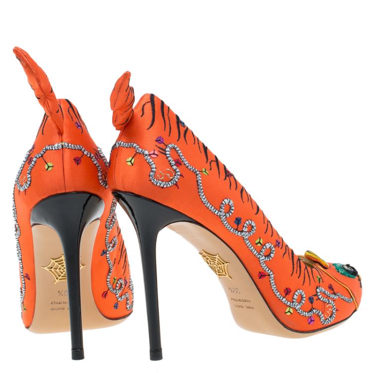 Pre Owned Charlotte Olympia Orange Embellished Satin Tiger Tiger Pumps Size 39.5