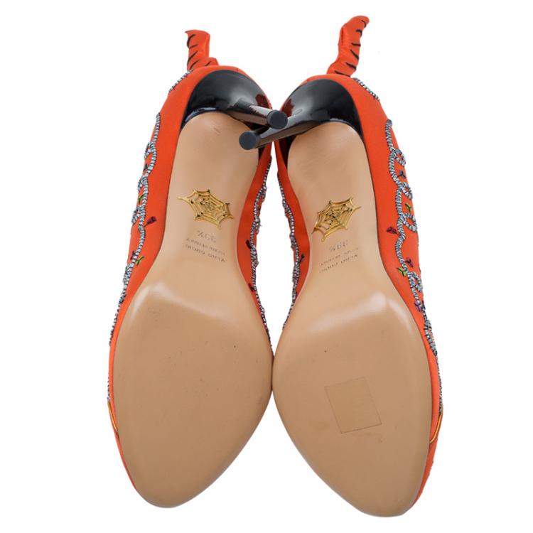 Pre Owned Charlotte Olympia Orange Embellished Satin Tiger Tiger Pumps Size 39.5