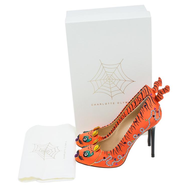 Pre Owned Charlotte Olympia Orange Embellished Satin Tiger Tiger Pumps Size 39.5
