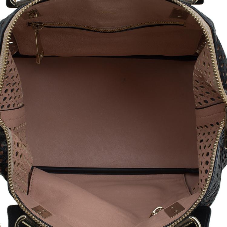 مملوكة مسبقًا Chloe Black Perforated Leather Medium Baylee Tote