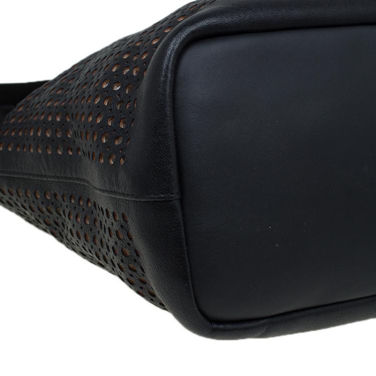 مملوكة مسبقًا Chloe Black Perforated Leather Medium Baylee Tote