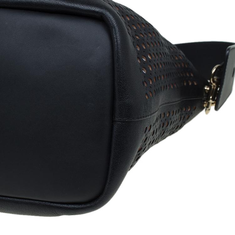 مملوكة مسبقًا Chloe Black Perforated Leather Medium Baylee Tote
