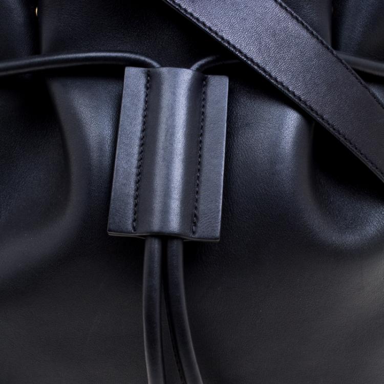Pre Owned Chloe Black Leather Emma Drawstring Shoulder Bag