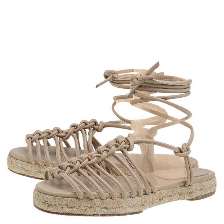 مملوكة مسبقًا Chloe Beige Knotted Leather Ankle-Wrap Flat Espadrille Sandals Size 35