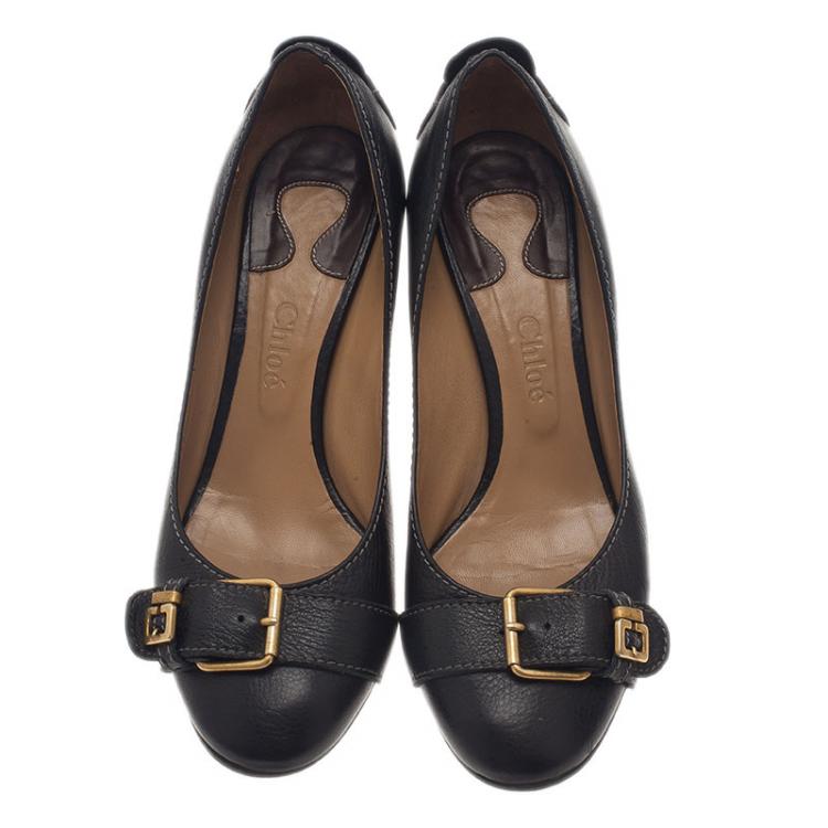 Pre Owned Chloe Black Leather Gold Buckle Pumps Size 39.5