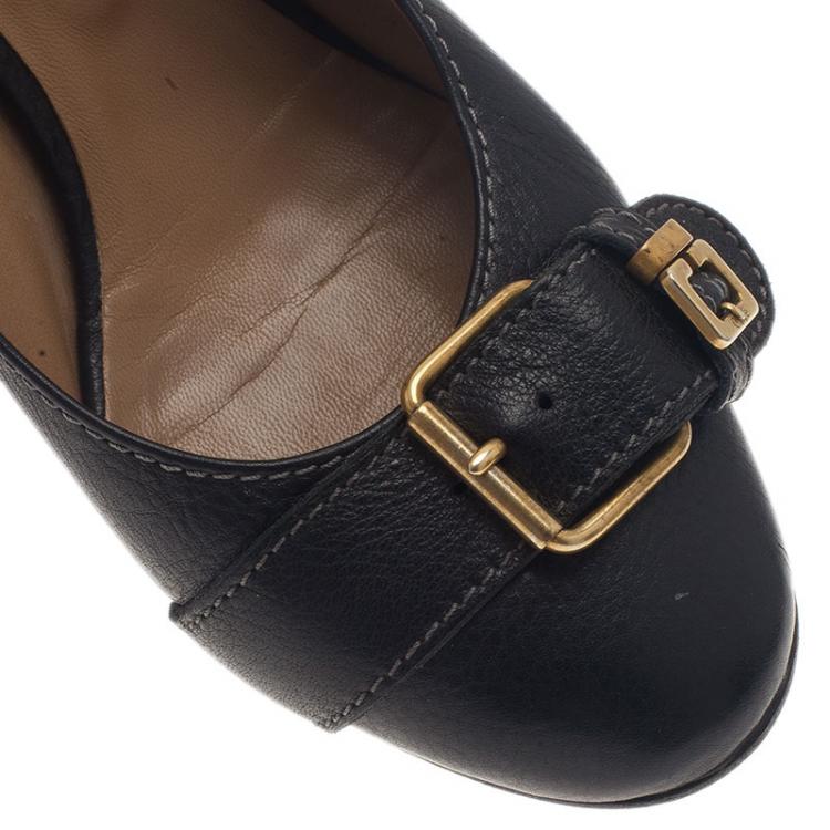 Pre Owned Chloe Black Leather Gold Buckle Pumps Size 39.5