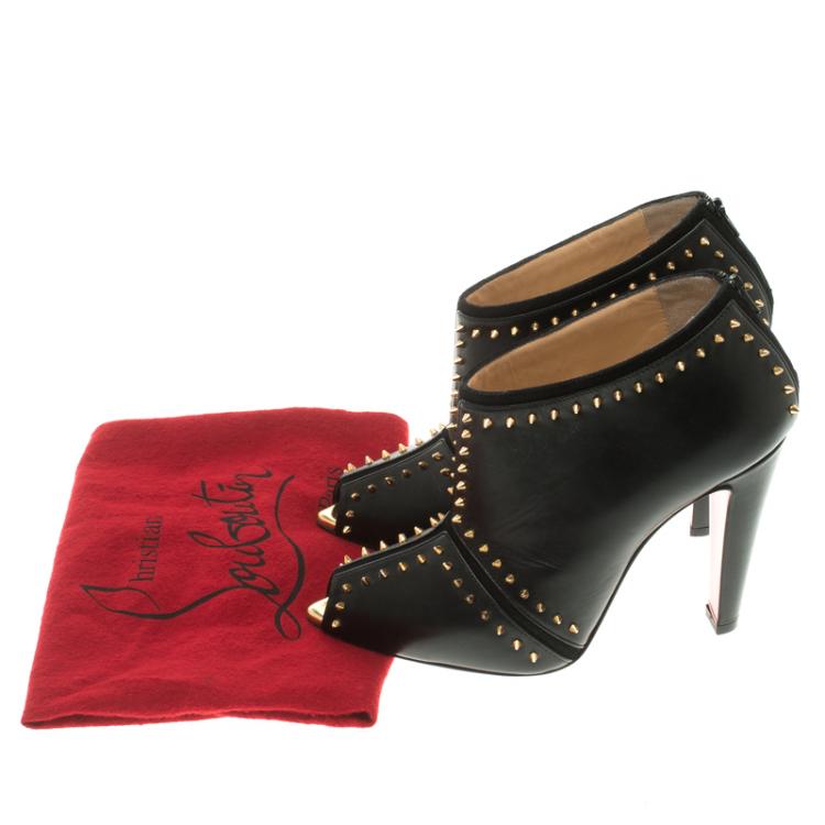 مملوكة مسبقًا Christian Louboutin Black Spiked Leather Carapachoc Peep Toe Ankle Boots Size 38