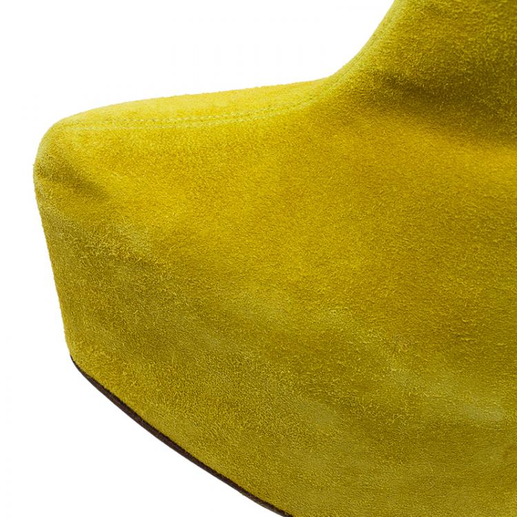 Pre Owned Christian Louboutin Yellow Suede Lady Daf Platform Ankle Boots Size 38.5