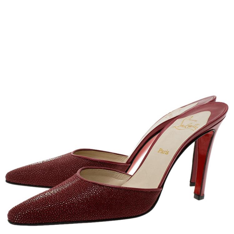 مملوكة مسبقًا Christian Louboutin Red Sting Ray Mules Size 38