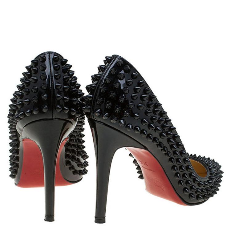 louboutin pumps spikes