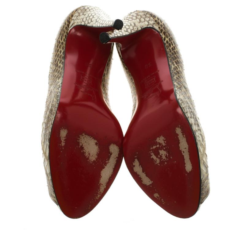 مملوكة مسبقًا Christian Louboutin Beige Python Very Prive Peep Toe Pumps Size 38