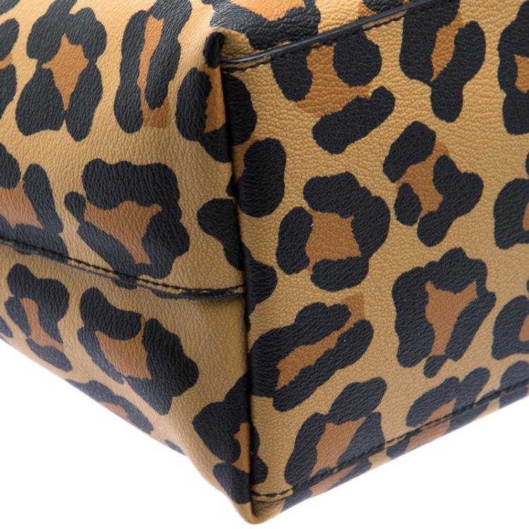 Pre Owned Coach Leopard Print Coated Canvas City Zip Tote