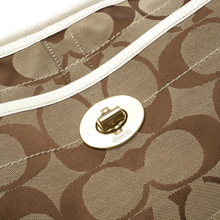 Pre Owned Coach Beige/White Signature Canvas Ergo Hobo