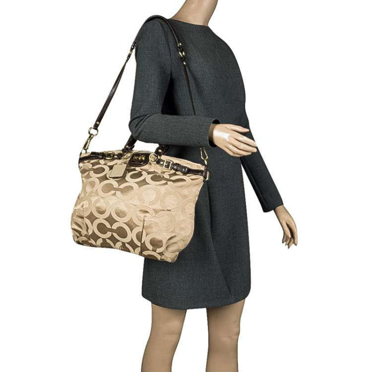 Pre Owned Coach Beige Signature Fabric Lindsey Shoulder Bag