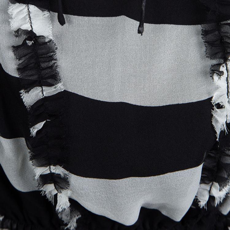 مملوكة مسبقًا Diane Von Furstenberg Monochrome Zebra Printed Silk Simonia Gown S
