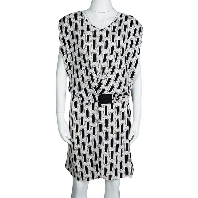 Pre Owned Diane Von Furstenberg Monochrome Printed Crepe Gagon Dress L