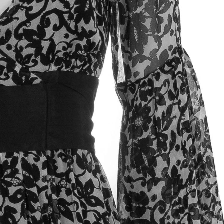 Pre Owned Diane Von Furstenberg Monochrome Floral Print Myrte Wrap Dress  S