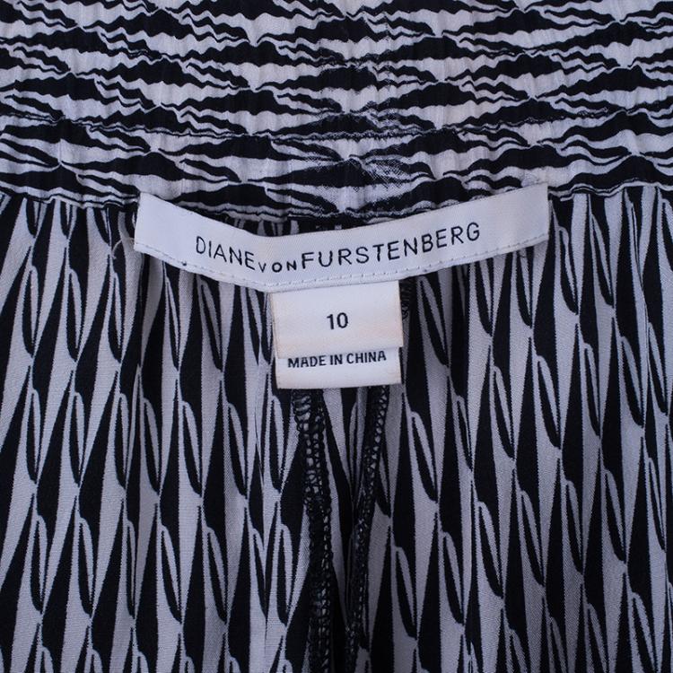 Pre Owned Diane Von Furstenberg Benett Two Print Monochrome Printed Silk Pants L