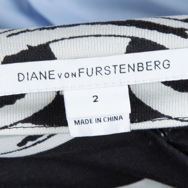 Pre Owned Diane von Furstenberg Monochrome Printed Silk Jersey New Julian Wrap Dress S