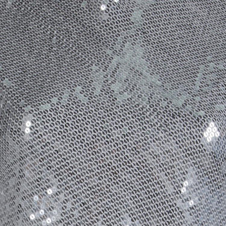 Pre Owned Diane Von Furstenberg Silver Sequin Embellished Short Sleeve Mako Top S