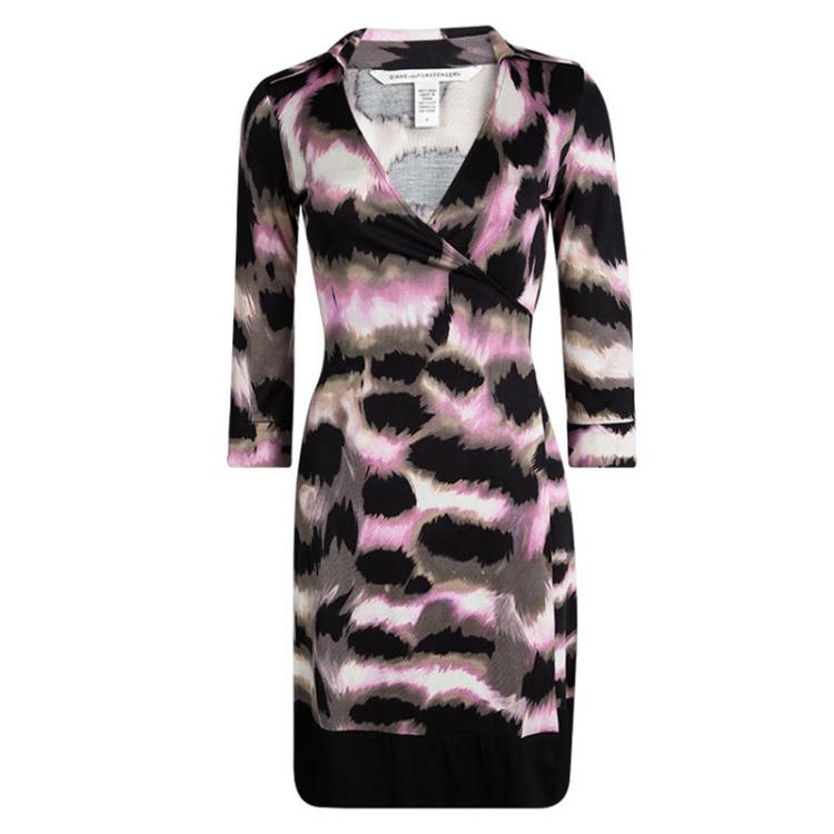 مملوكة مسبقًا Diane Von Furstenberg Printed Silk Jersey Lindsey Mini Wrap Dress S