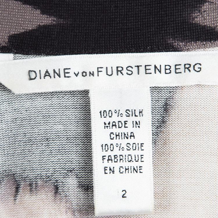 مملوكة مسبقًا Diane Von Furstenberg Printed Silk Jersey Lindsey Mini Wrap Dress S