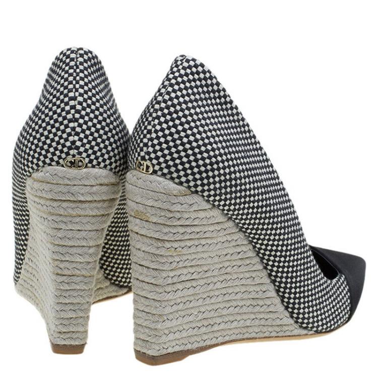 Pre Owned Dior Monochrome Woven Canvas Dolce Vita Pointed Toe Espadrille Wedge Pumps Size 40