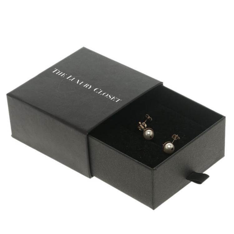 Pre Owned Dior Mise en Dior Faux Pearl Gold Tone Drop Earrings