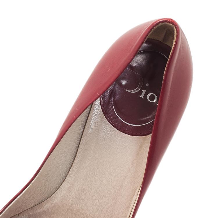 Pre Owned Dior Red Leather Buckle Detail Pointed Toe Pumps Size 37.5