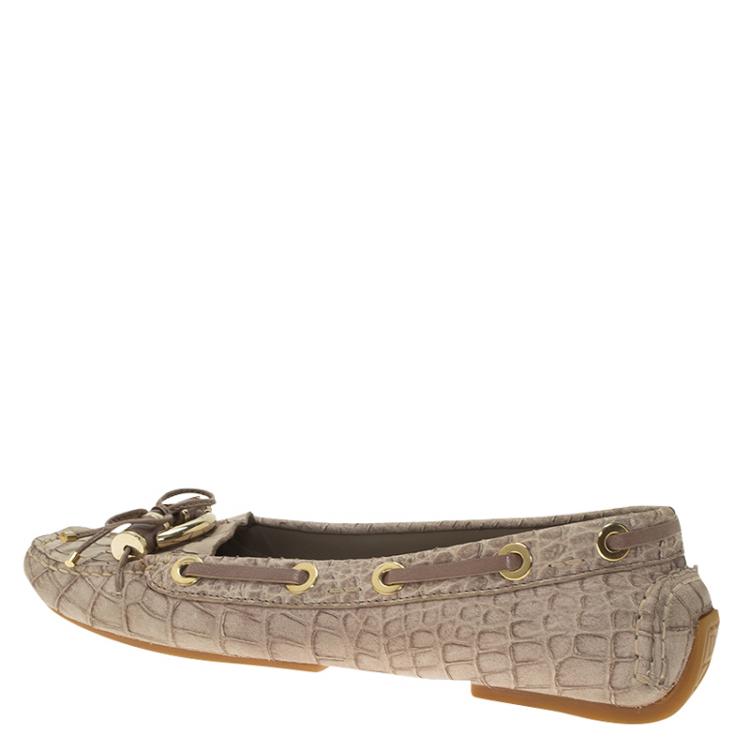 Pre Owned Dior Beige Crocodile Embossed Boat Stitched Bow Loafers Size 36