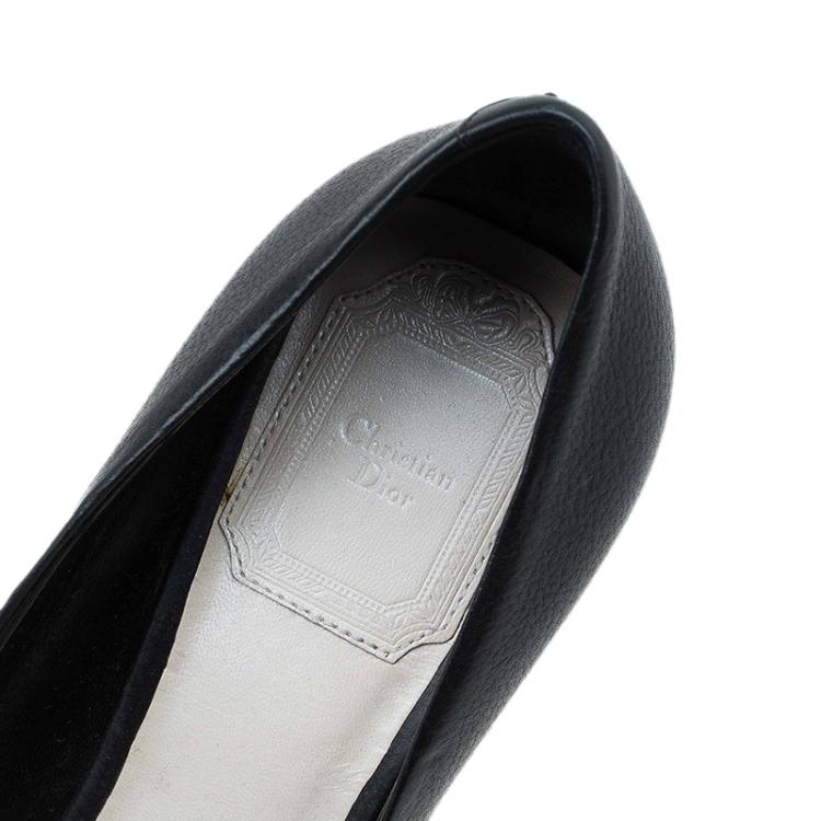 Pre Owned Dior Black Leather Metal Plate Block Heel Pumps Size 36.5