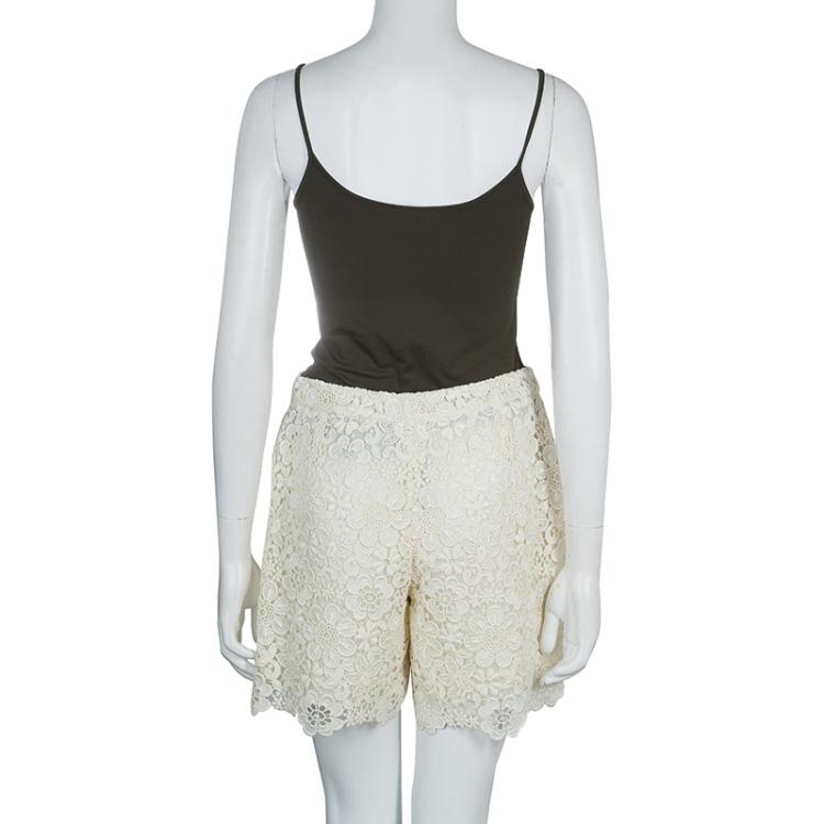 Pre Owned Dolce and Gabbana Cream Floral Lace Shorts S