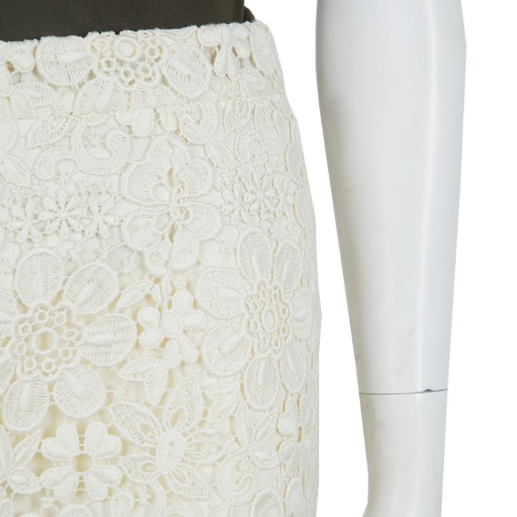 Pre Owned Dolce and Gabbana Cream Floral Lace Shorts S