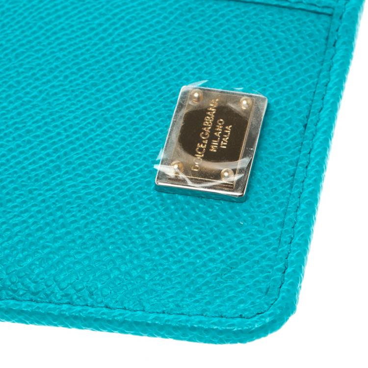 مملوكة مسبقًا Dolce and Gabbana Sky Blue Leather Long Zip Card Holder