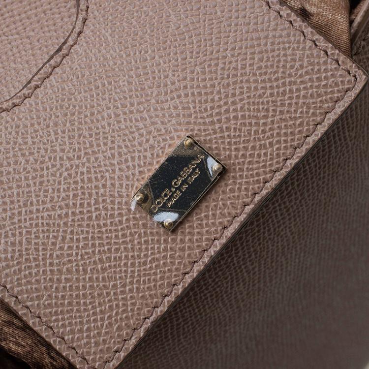 مملوكة مسبقًا Dolce and Gabbana Beige Leather Medium Miss Sicily Top Handle Bag